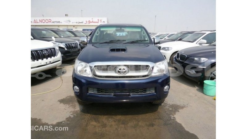 Big with watermark toyota hilux andijon import dubai 2448