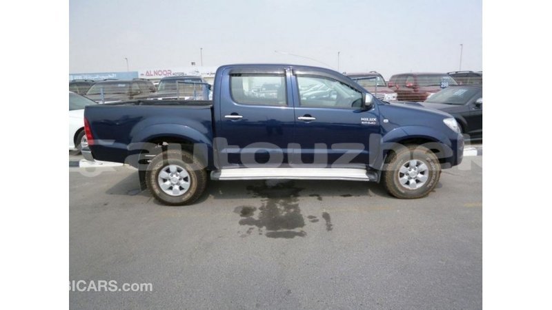 Big with watermark toyota hilux andijon import dubai 2448