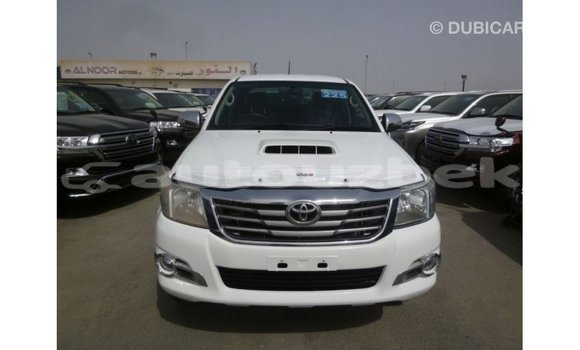 Buy Import Toyota Hilux White Car in Import - Dubai in Andijon Buy Import Toyota Hilux White Car in Import - Dubai in Andijon