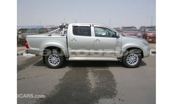 Buy Import Toyota Hilux Other Car in Import - Dubai in Andijon Buy Import Toyota Hilux Other Car in Import - Dubai in Andijon