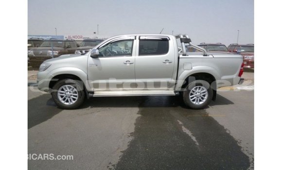 Buy Import Toyota Hilux Other Car in Import - Dubai in Andijon Buy Import Toyota Hilux Other Car in Import - Dubai in Andijon