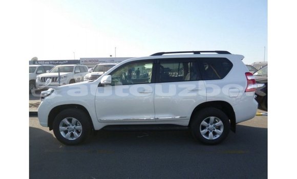Buy Import Toyota Prado White Car in Import - Dubai in Andijon Buy Import Toyota Prado White Car in Import - Dubai in Andijon