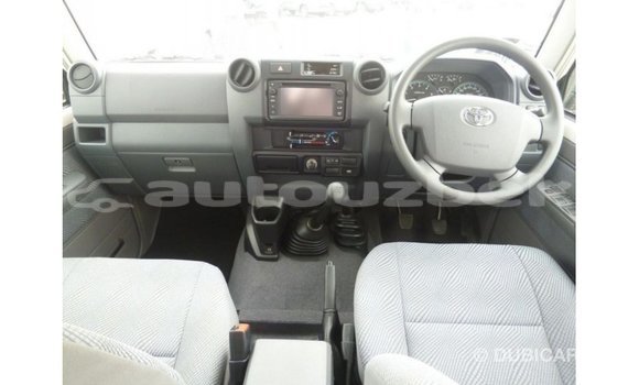 Buy Import Toyota Land Cruiser White Car in Import - Dubai in Andijon Buy Import Toyota Land Cruiser White Car in Import - Dubai in Andijon