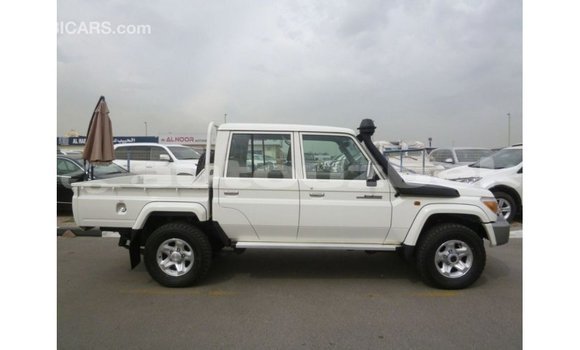 Buy Import Toyota Land Cruiser White Car in Import - Dubai in Andijon Buy Import Toyota Land Cruiser White Car in Import - Dubai in Andijon