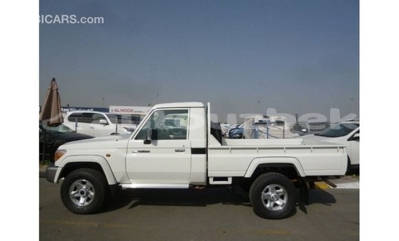 Buy Import Toyota Land Cruiser White Car in Import - Dubai in Andijon Buy Import Toyota Land Cruiser White Car in Import - Dubai in Andijon