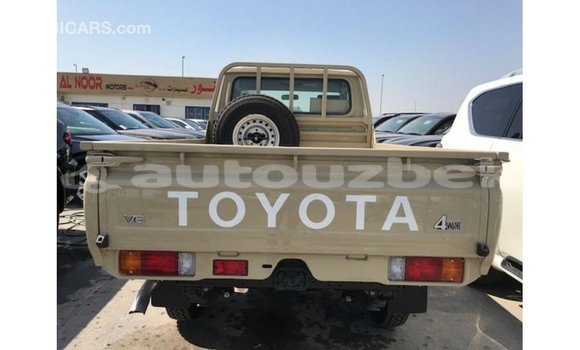 Buy Import Toyota Land Cruiser Beige Car in Import - Dubai in Andijon Buy Import Toyota Land Cruiser Beige Car in Import - Dubai in Andijon