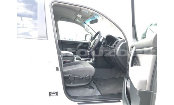Buy Import Toyota Land Cruiser White Car in Import - Dubai in Andijon Buy Import Toyota Land Cruiser White Car in Import - Dubai in Andijon