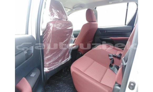 Buy Import Toyota Hilux Other Car in Import - Dubai in Andijon Buy Import Toyota Hilux Other Car in Import - Dubai in Andijon