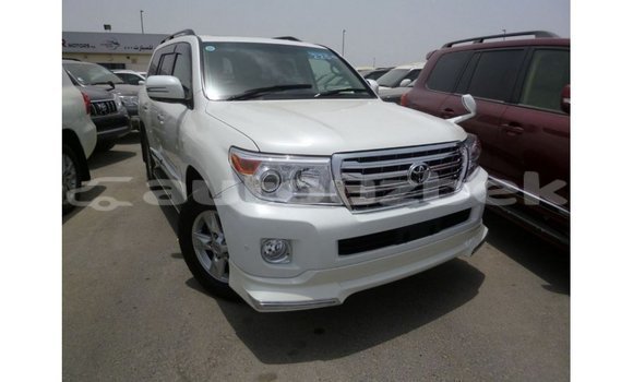 Buy Import Toyota Land Cruiser White Car in Import - Dubai in Andijon Buy Import Toyota Land Cruiser White Car in Import - Dubai in Andijon