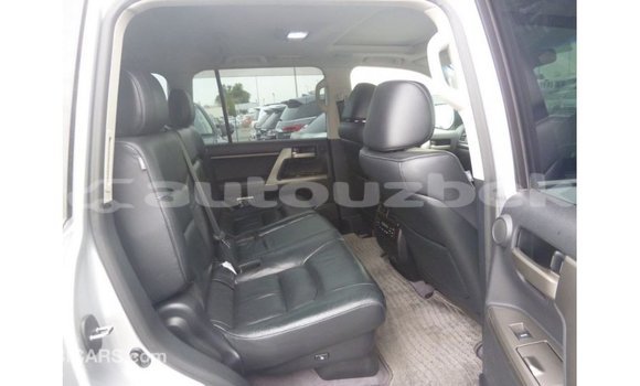 Buy Import Toyota Land Cruiser Other Car in Import - Dubai in Andijon Buy Import Toyota Land Cruiser Other Car in Import - Dubai in Andijon