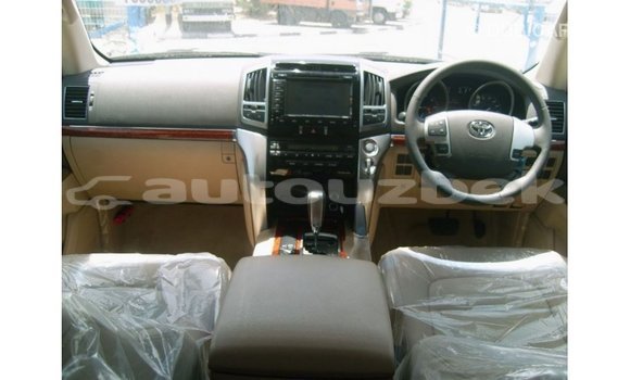 Buy Import Toyota Land Cruiser White Car in Import - Dubai in Andijon Buy Import Toyota Land Cruiser White Car in Import - Dubai in Andijon