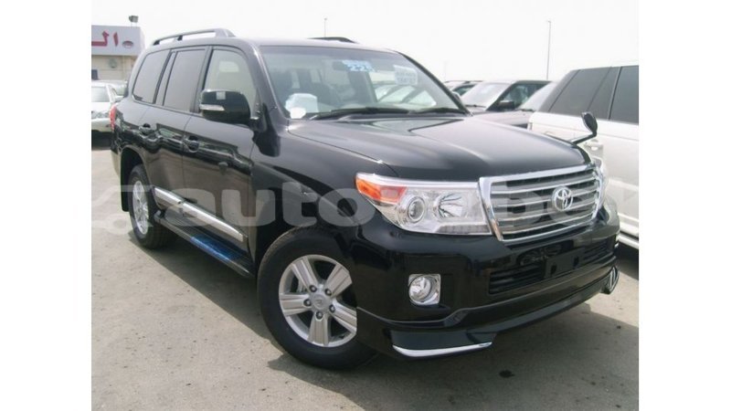 Big with watermark toyota land cruiser andijon import dubai 2502