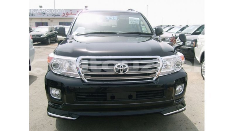Big with watermark toyota land cruiser andijon import dubai 2502