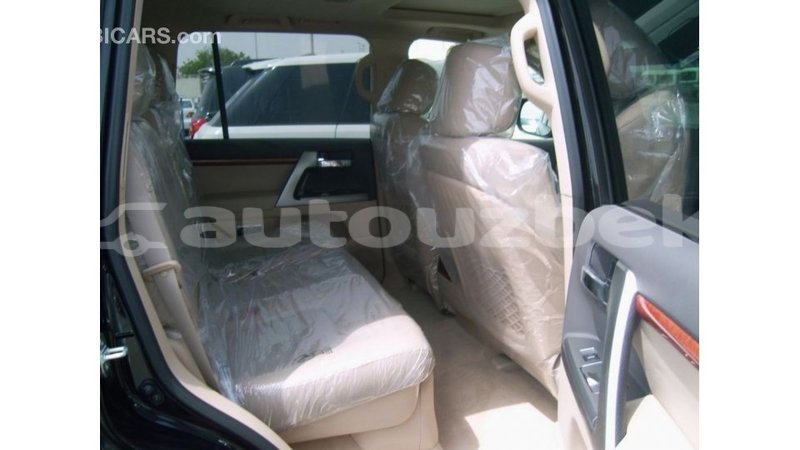 Big with watermark toyota land cruiser andijon import dubai 2502