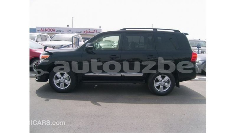 Big with watermark toyota land cruiser andijon import dubai 2502
