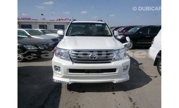 Buy Import Toyota Land Cruiser White Car in Import - Dubai in Andijon Buy Import Toyota Land Cruiser White Car in Import - Dubai in Andijon