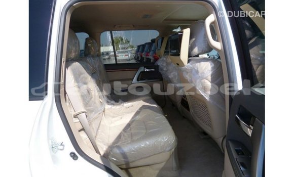 Buy Import Toyota Land Cruiser White Car in Import - Dubai in Andijon Buy Import Toyota Land Cruiser White Car in Import - Dubai in Andijon