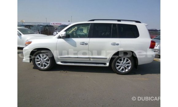 Buy Import Toyota Land Cruiser White Car in Import - Dubai in Andijon Buy Import Toyota Land Cruiser White Car in Import - Dubai in Andijon