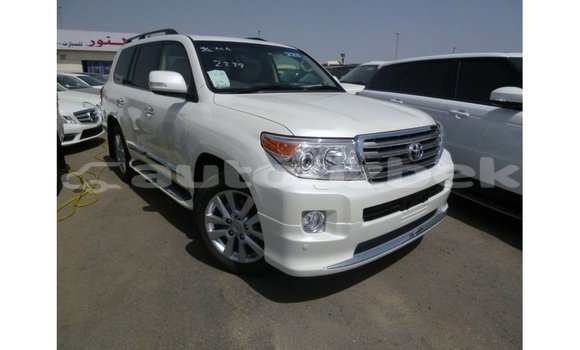 Buy Import Toyota Land Cruiser White Car in Import - Dubai in Andijon Buy Import Toyota Land Cruiser White Car in Import - Dubai in Andijon
