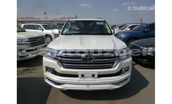 Buy Import Toyota Land Cruiser White Car in Import - Dubai in Andijon Buy Import Toyota Land Cruiser White Car in Import - Dubai in Andijon