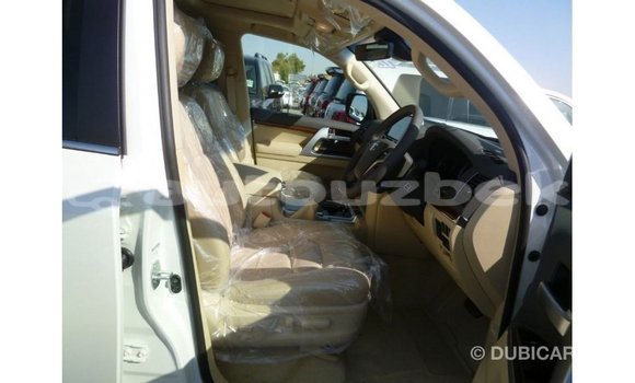 Buy Import Toyota Land Cruiser White Car in Import - Dubai in Andijon Buy Import Toyota Land Cruiser White Car in Import - Dubai in Andijon