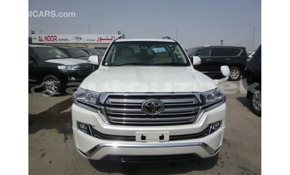 Buy Import Toyota Land Cruiser White Car in Import - Dubai in Andijon Buy Import Toyota Land Cruiser White Car in Import - Dubai in Andijon