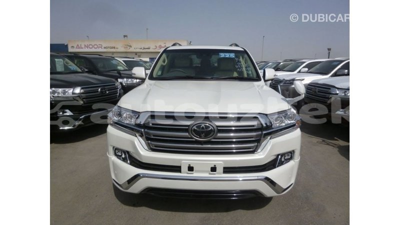 Big with watermark toyota land cruiser andijon import dubai 2524