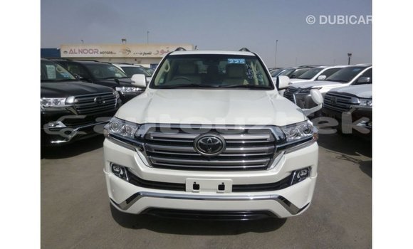 Buy Import Toyota Land Cruiser White Car in Import - Dubai in Andijon Buy Import Toyota Land Cruiser White Car in Import - Dubai in Andijon