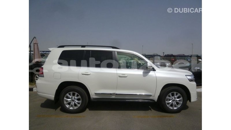 Big with watermark toyota land cruiser andijon import dubai 2524