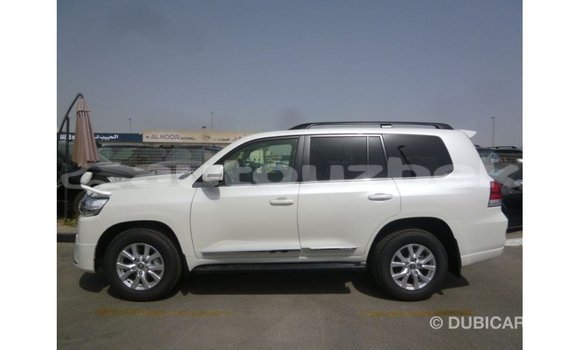 Buy Import Toyota Land Cruiser White Car in Import - Dubai in Andijon Buy Import Toyota Land Cruiser White Car in Import - Dubai in Andijon