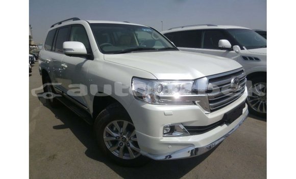Buy Import Toyota Land Cruiser White Car in Import - Dubai in Andijon Buy Import Toyota Land Cruiser White Car in Import - Dubai in Andijon