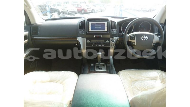 Big with watermark toyota land cruiser andijon import dubai 2535