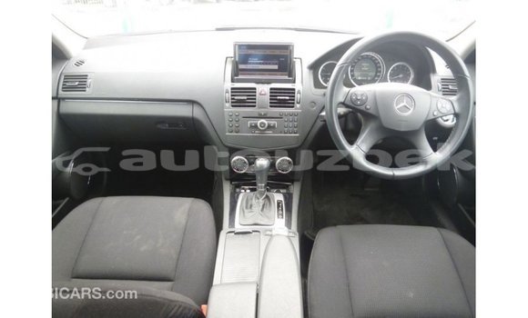 Buy Import Mercedes-Benz 200 White Car in Import - Dubai in Andijon Buy Import Mercedes-Benz 200 White Car in Import - Dubai in Andijon