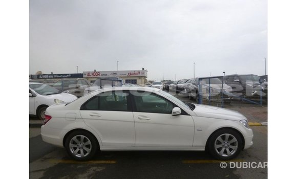Buy Import Mercedes-Benz 200 White Car in Import - Dubai in Andijon Buy Import Mercedes-Benz 200 White Car in Import - Dubai in Andijon