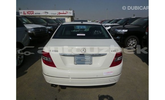 Buy Import Mercedes-Benz 200 White Car in Import - Dubai in Andijon Buy Import Mercedes-Benz 200 White Car in Import - Dubai in Andijon