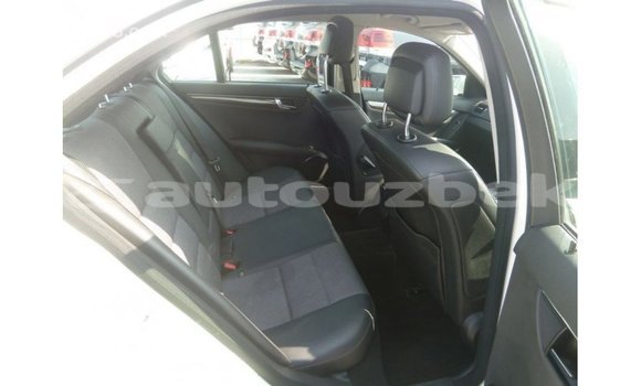 Buy Import Mercedes-Benz 200 White Car in Import - Dubai in Andijon Buy Import Mercedes-Benz 200 White Car in Import - Dubai in Andijon