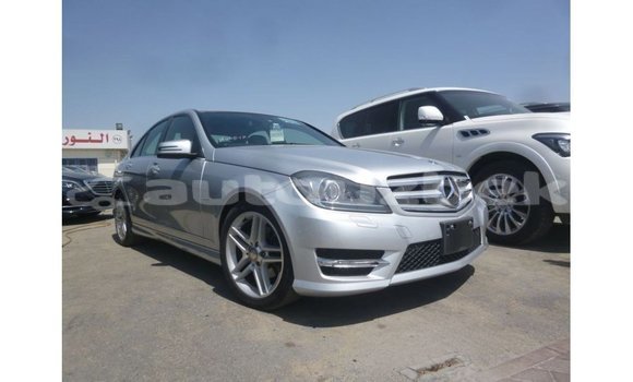 Buy Import Mercedes-Benz 200 Other Car in Import - Dubai in Andijon Buy Import Mercedes-Benz 200 Other Car in Import - Dubai in Andijon