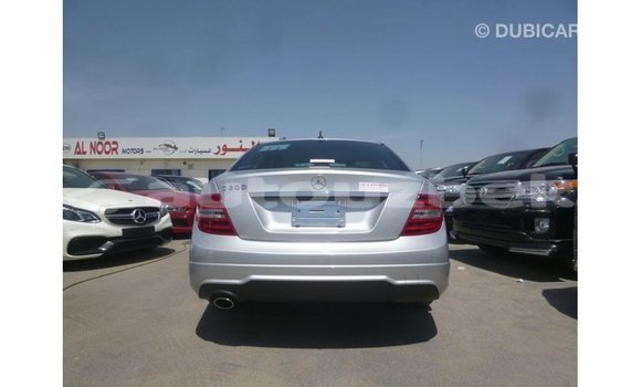 Buy Import Mercedes-Benz 200 Other Car in Import - Dubai in Andijon Buy Import Mercedes-Benz 200 Other Car in Import - Dubai in Andijon