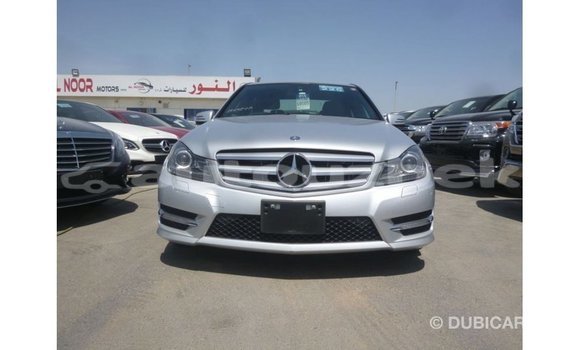 Buy Import Mercedes-Benz 200 Other Car in Import - Dubai in Andijon Buy Import Mercedes-Benz 200 Other Car in Import - Dubai in Andijon