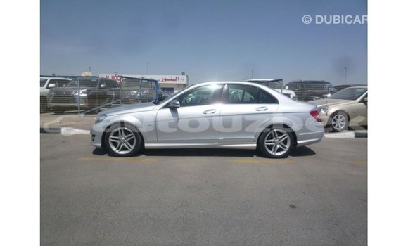 Buy Import Mercedes-Benz 200 Other Car in Import - Dubai in Andijon Buy Import Mercedes-Benz 200 Other Car in Import - Dubai in Andijon