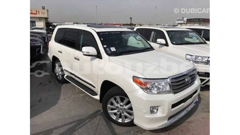 Big with watermark toyota land cruiser andijon import dubai 2546