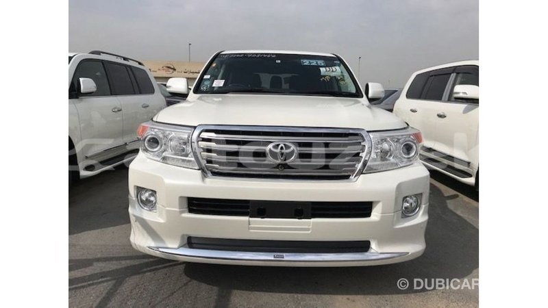 Big with watermark toyota land cruiser andijon import dubai 2546
