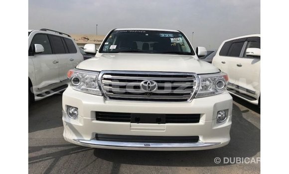 Buy Import Toyota Land Cruiser White Car in Import - Dubai in Andijon Buy Import Toyota Land Cruiser White Car in Import - Dubai in Andijon