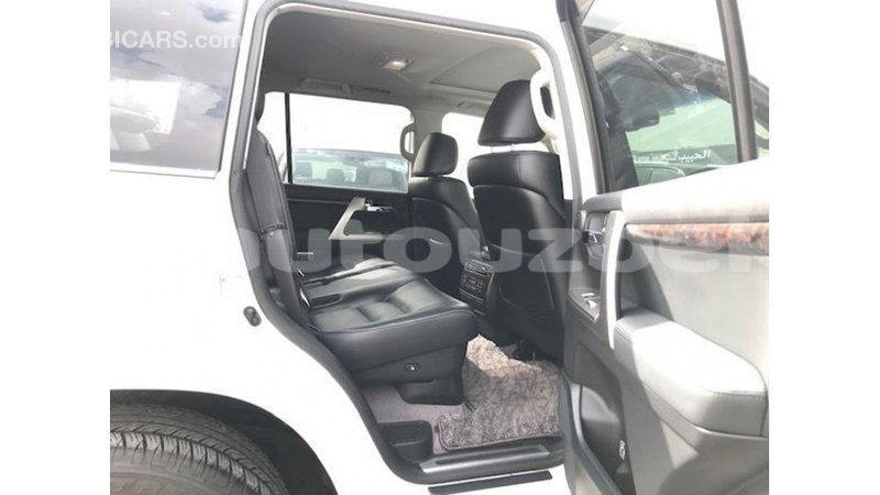 Big with watermark toyota land cruiser andijon import dubai 2546