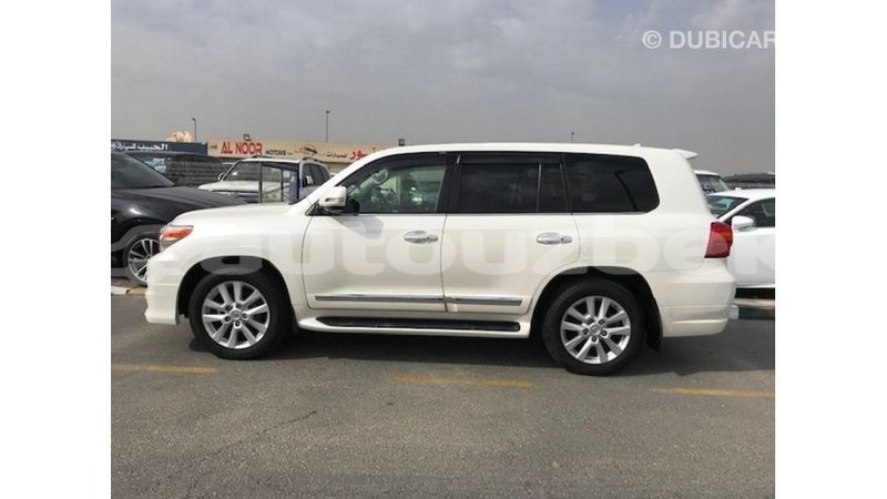 Big with watermark toyota land cruiser andijon import dubai 2546