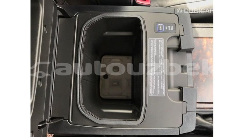 Big with watermark toyota land cruiser andijon import dubai 2546