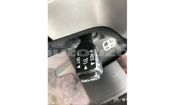 Buy Import Toyota Land Cruiser White Car in Import - Dubai in Andijon Buy Import Toyota Land Cruiser White Car in Import - Dubai in Andijon