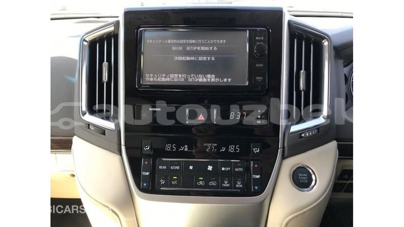 Big with watermark toyota land cruiser andijon import dubai 2547