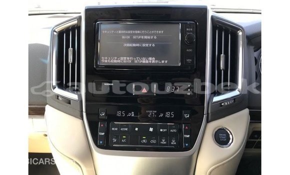 Buy Import Toyota Land Cruiser White Car in Import - Dubai in Andijon Buy Import Toyota Land Cruiser White Car in Import - Dubai in Andijon