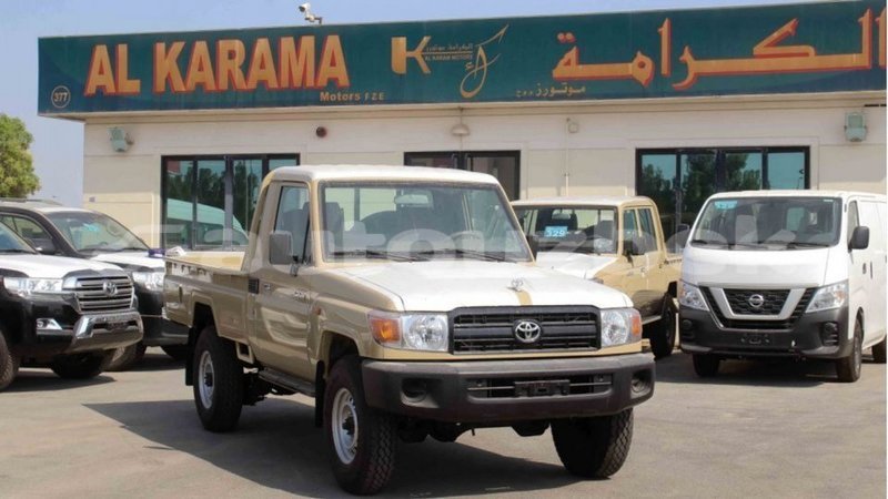 Big with watermark toyota land cruiser andijon import dubai 2557